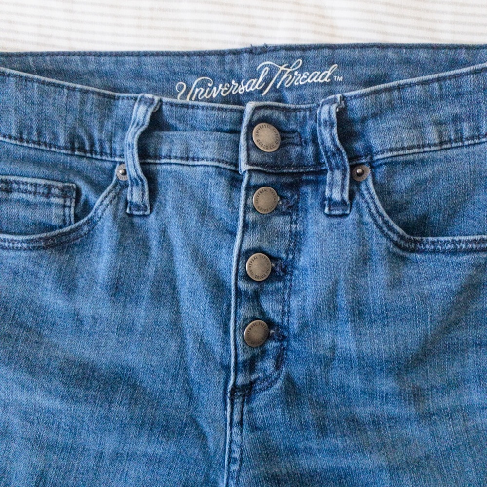 Universal Thread Jeans
